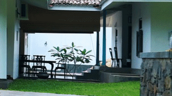 Hotel and swimming pool with zoompan effect Hotel and swimming pool with zoompan effect
