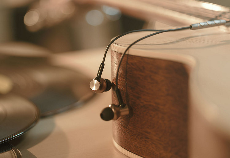 Best Earphones Under 2000 INR