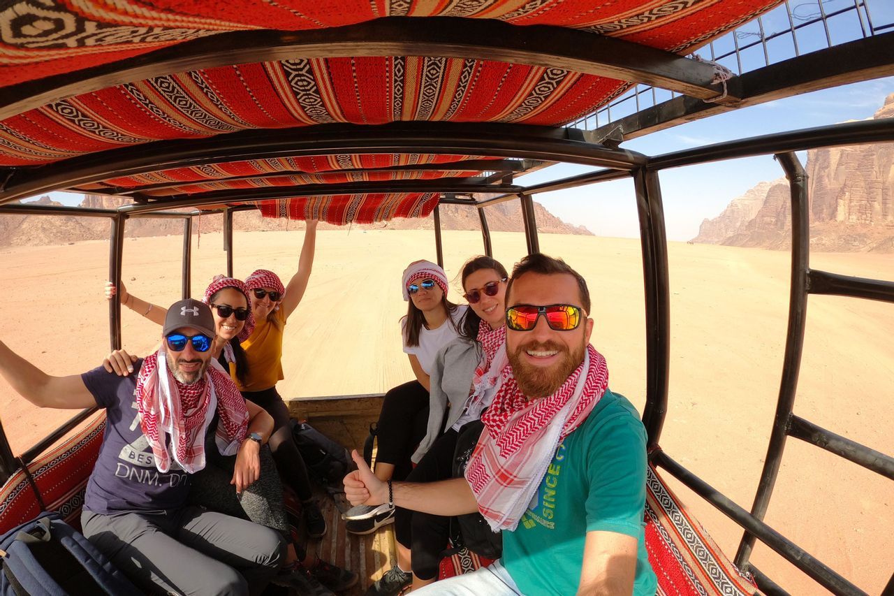 travel-jordan-wadirum-desert-adventure-weroad-group