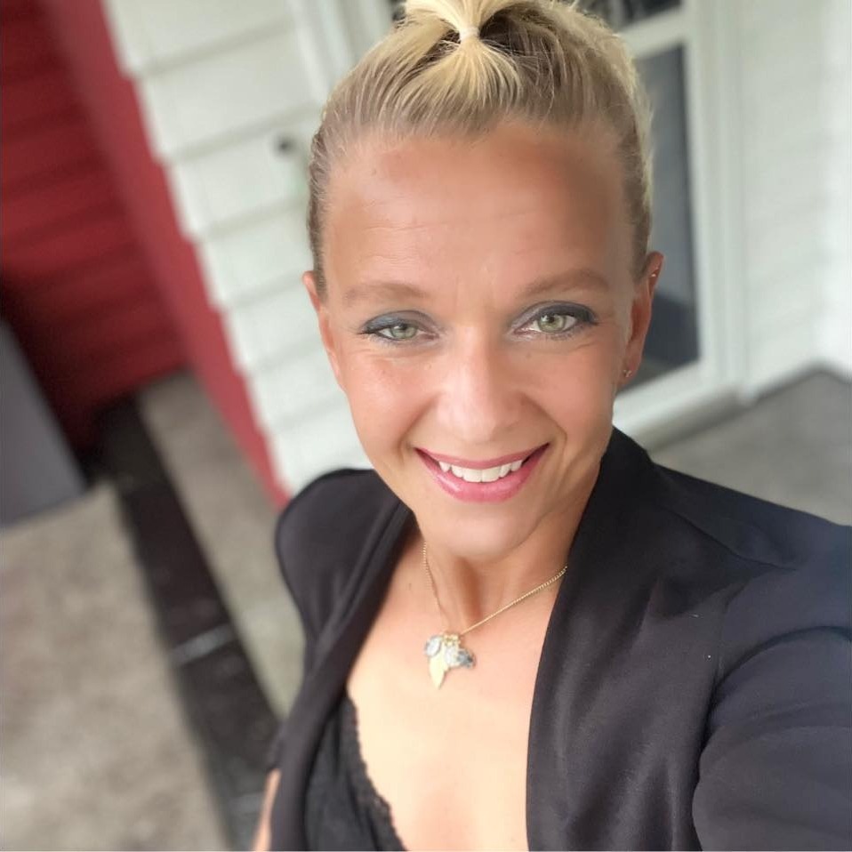 LaceyandStella's avatar