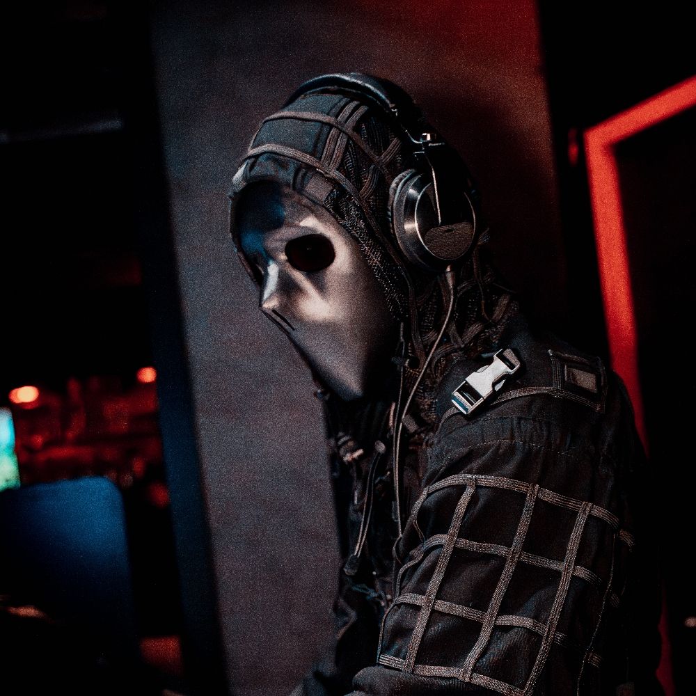 bookingzauun@gmail.com