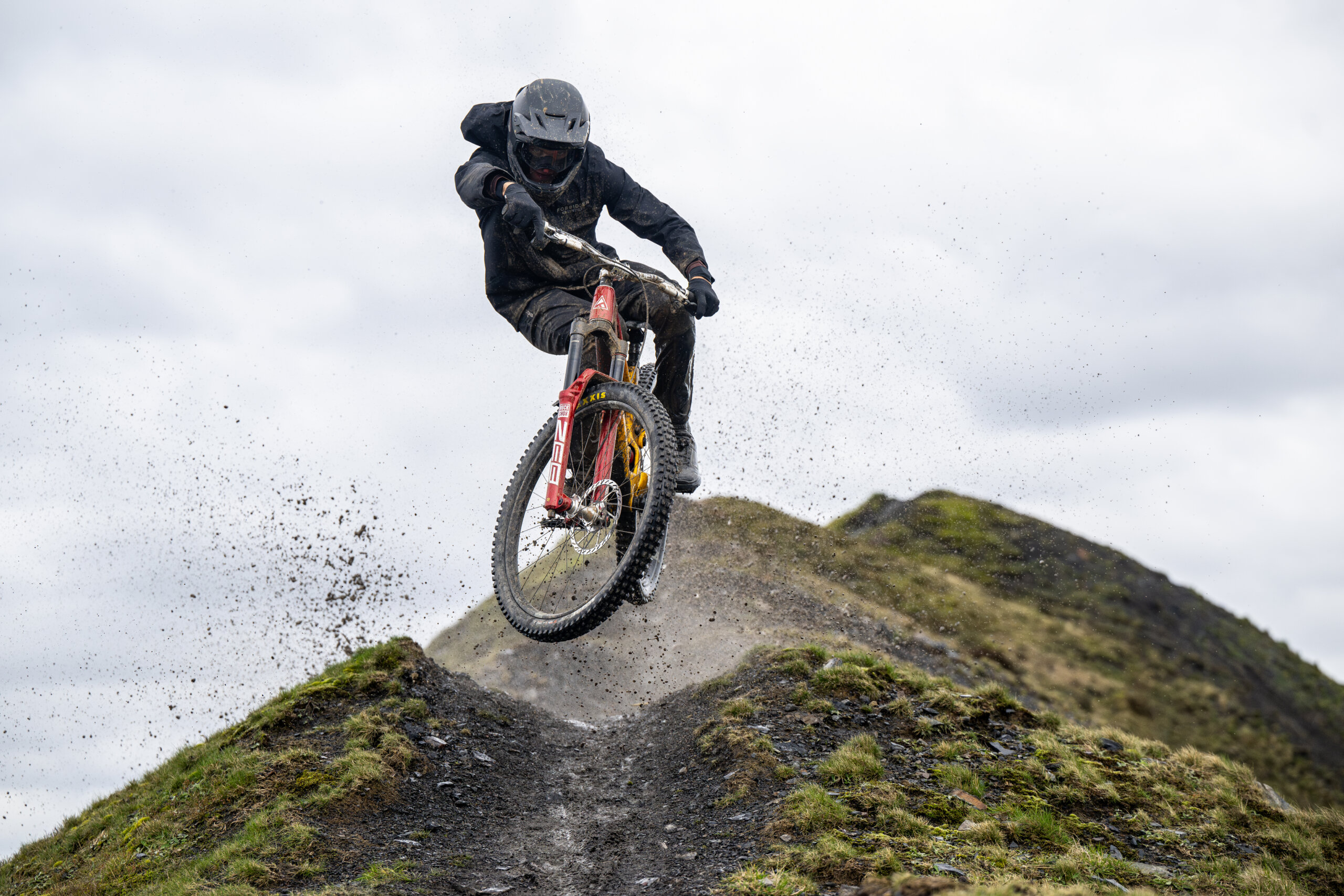 Win a Renthal Fatbar Carbon 35 - 3Sixty Sports