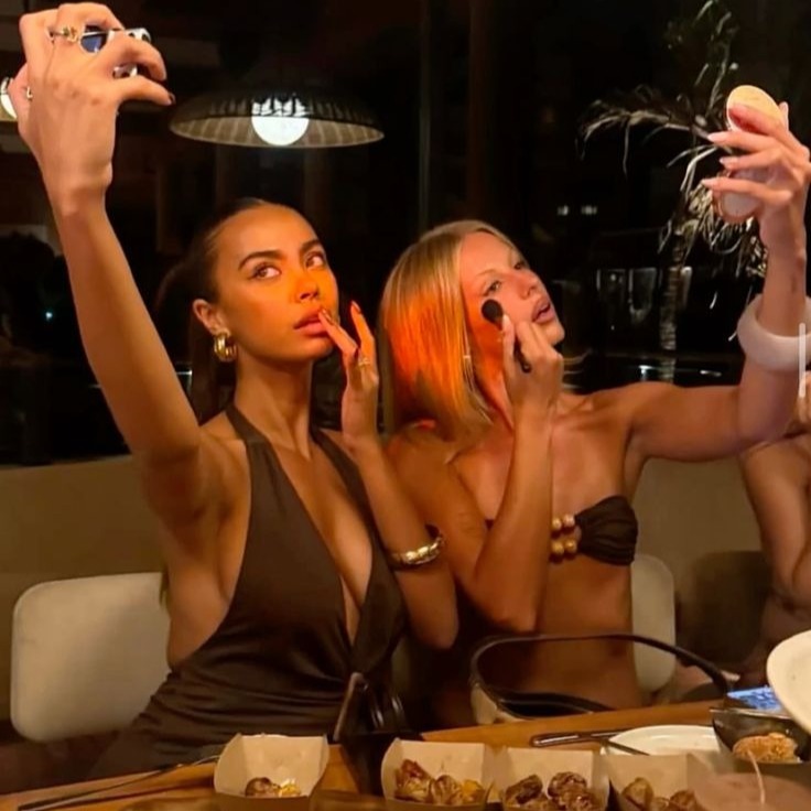 Instagram @contentclub.app