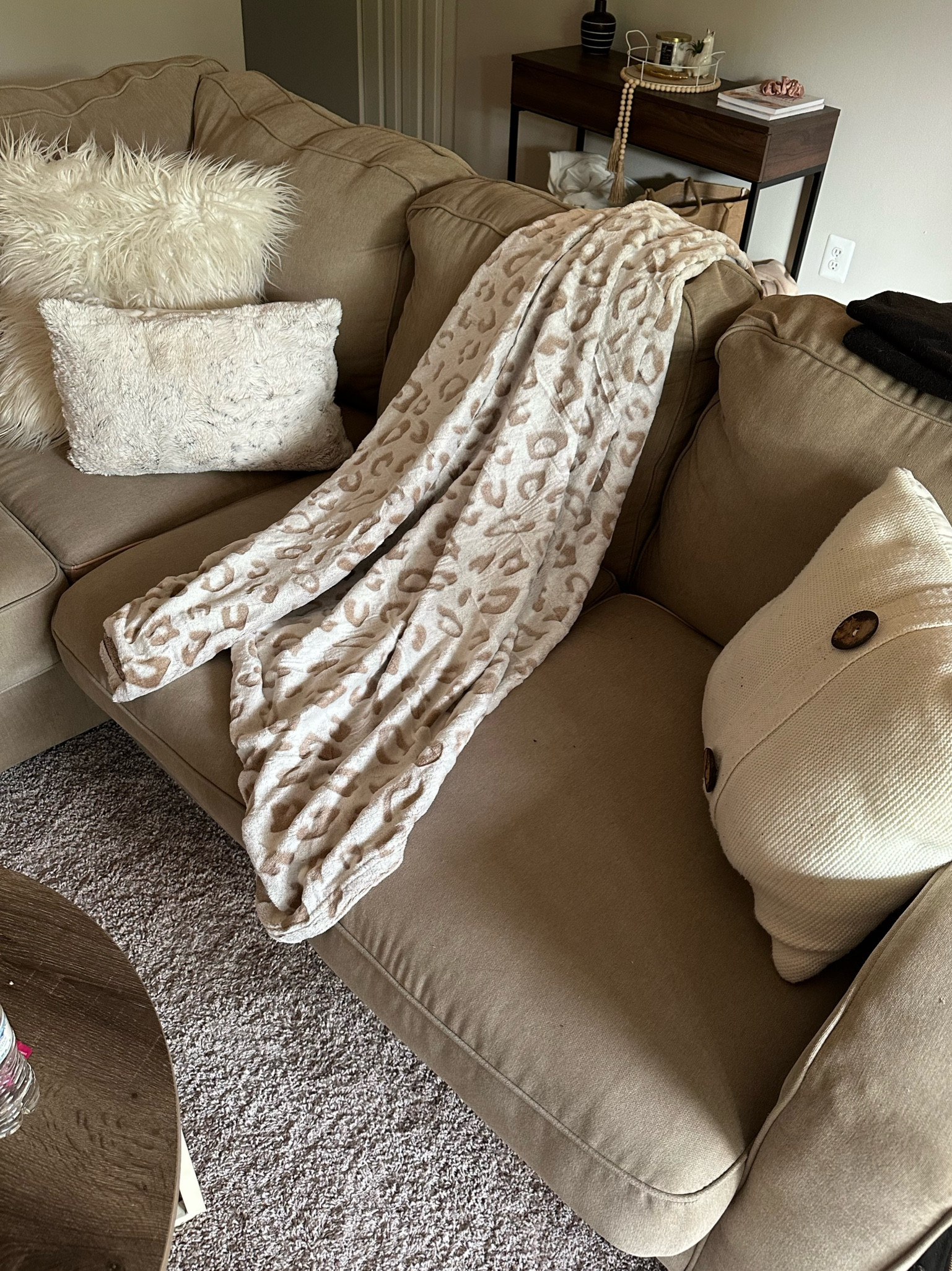 AMAZON Flannel Fleece Leopard blanket