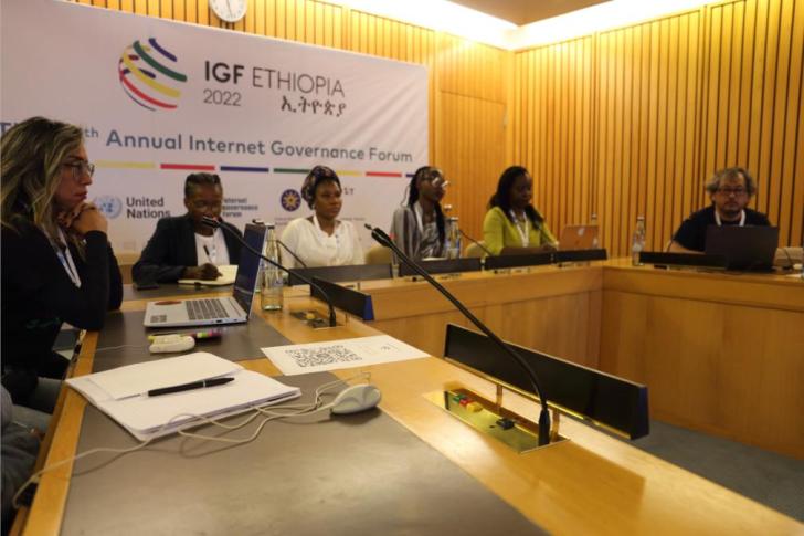 Adriane Gama (left) shares the lessons learnt from the Amazon Community Networks School in Brazil during the Internet Governance Forum in 2022. Adriane Gama (left) shares the lessons learnt from the Amazon Community Networks School in Brazil during the Internet Governance Forum in 2022.