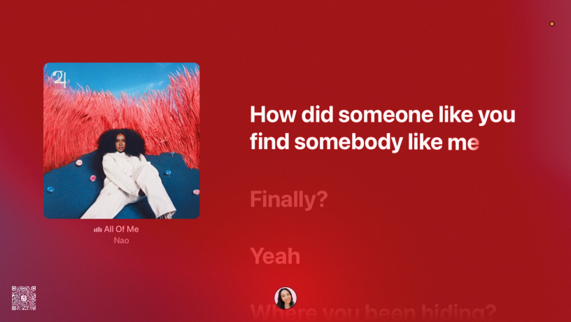  Letra de la canción “All of Me” de Nao sincronizada con la canción en la pantalla de un televisor