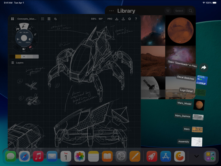 3 asztrofekete iPad Pro készülék szemből, fekvő tájolással, az egyik tetején egy Apple Pencil Pro, a három kijelzőn a következők láthatók: fotószerkesztő alkalmazásban megnyitott projektek egy divatmodellel vörös háttér előtt, vázlatos gépészeti tervek színkorrekciós eszközökkel, a fotókönyvtár, a Letöltések mappa fájljai legyezőszerűen kitárva, 3D-modellező szoftver geometriai alakzatokkal, illetve kézzel írott jegyzetek és képletek