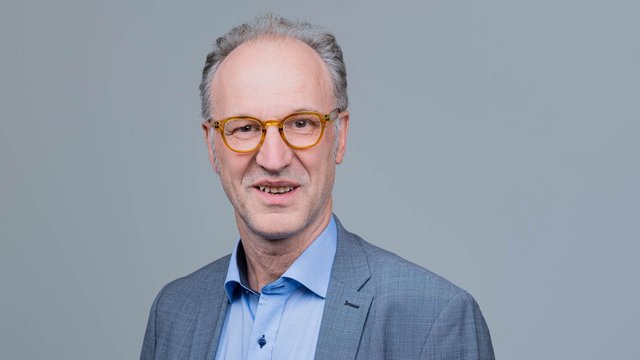 Nebenberuflicher Vizepräsident für Forschung und Transfer